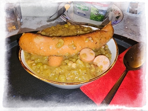 Erbsensuppe